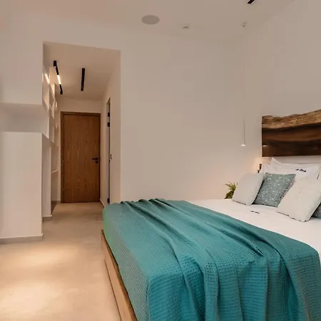 Sky Birds - Holistic Escape Apartment