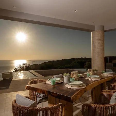 Apartment Sky Birds - Holistic Escape Skinaria