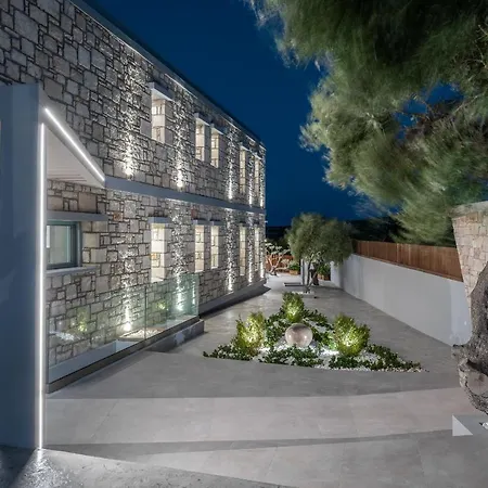 Apartment Sky Birds - Holistic Escape Skinaria